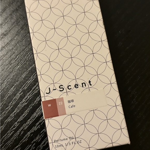 J-Scent Cafe 10ml Rollerball Perfume Oil - Picture 3 of 3